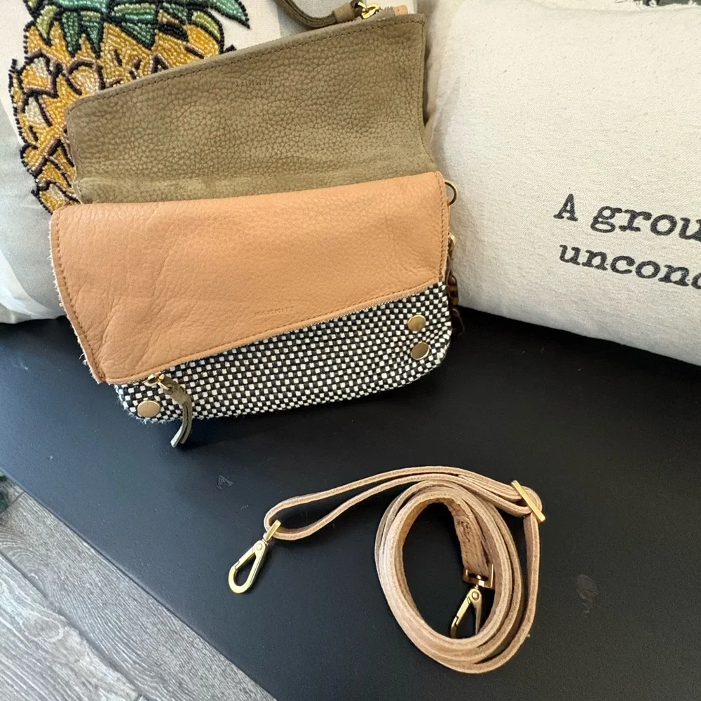 Hammitt Dillon - Picture 4 of 10